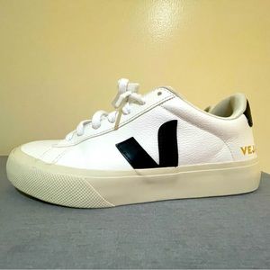 Veja Campo Sneakers - Size 7 Women’s